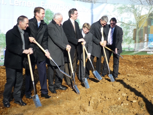 Helmut Lange (BLB Aachen), Günther Schuh (Director FIR), Jürgen Rüttgers (Ex-Prime Minister NRW), Marcel Philipp (Lord Mayor Aachen), Michael Stückradt (Permanent Secretary MIWFT NRW), Ernst Schmachtenberg (Headmaster RWTH Aachen), Ferdinand Tiggemann (BLB NRW)   